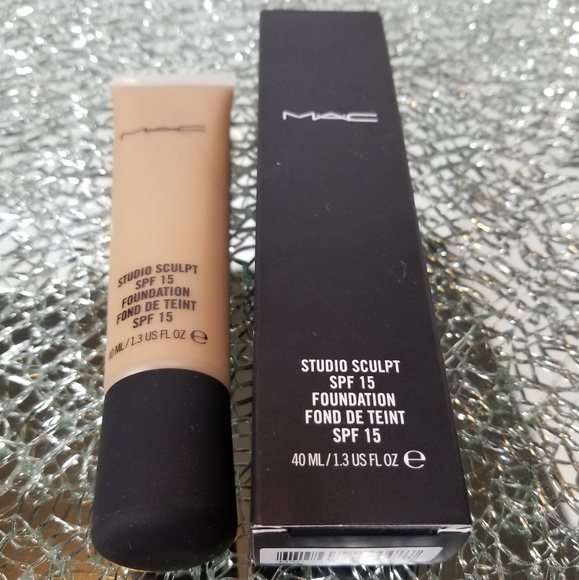 Mac Studio Sculpt Foundation Nc42